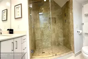 1705 N Riverside Dr, Pompano Beach, FL 33062 - Photo 25