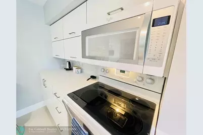 1705 N Riverside Dr, Unit #2, Pompano Beach, FL 33062 - Photo 11