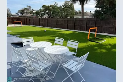 1810  Elizabeth St, Melbourne, FL 32901 - Photo 3