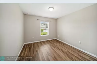 5485 NW Pine Trail Cir, Port Saint Lucie, FL 34983 - Photo 21