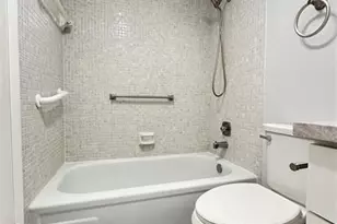 2048 Newport N, Deerfield Beach, FL 33442 - Photo 15