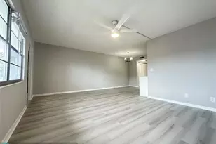 2048 Newport N, Deerfield Beach, FL 33442 - Photo 9