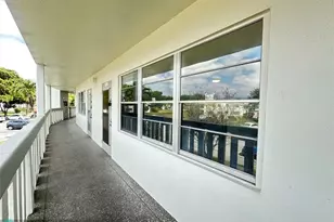 2048 Newport N, Deerfield Beach, FL 33442 - Photo 23