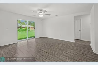 8175  104th Ave, Vero Beach, FL 32967 - Photo 9