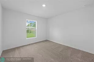 8175 104th Ave, Vero Beach, FL 32967 - Photo 15