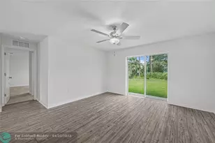 8175 104th Ave, Vero Beach, FL 32967 - Photo 11