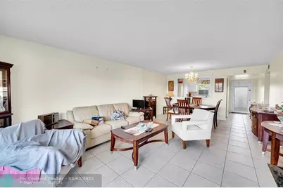 9020  Sunrise Lakes Blvd, Unit #306, Sunrise, FL 33322 - Photo 5