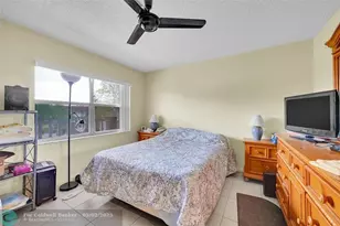 9020 Sunrise Lakes Blvd, Sunrise, FL 33322 - Photo 7