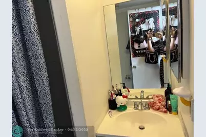 9330  Lagoon Pl, Unit #406, Davie, FL 33324 - Photo 7