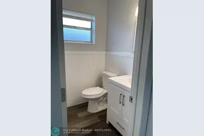 5631 NW 15th St, Lauderhill, FL 33313 - Photo 13