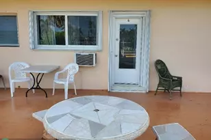 725 SW 11th Ave, Hallandale Beach, FL 33009 - Photo 9