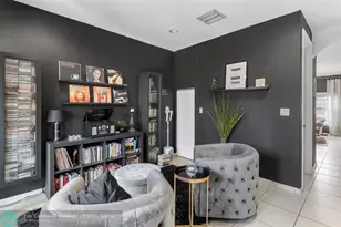 2851 W Prospect Rd Unit, Tamarac, FL 33309 - Photo 17