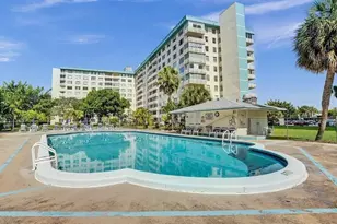 4330 Hillcrest Dr, Hollywood, FL 33021 - Photo 13