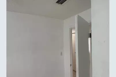 1735 NW 69th St, Miami, FL 33147 - Photo 17