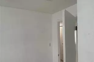 1735 NW 69th St, Miami, FL 33147 - Photo 17