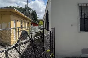 1735 NW 69th St, Miami, FL 33147 - Photo 29