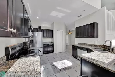 519  Elbridge Pl, Other City - In The State Of Florida, FL 34758 - Photo 13