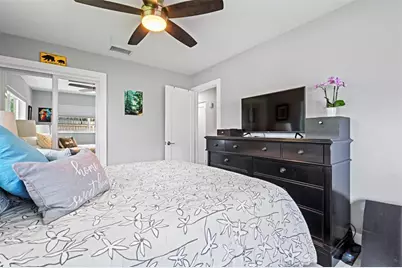 81 NW 37th St, Oakland Park, FL 33309 - Photo 21