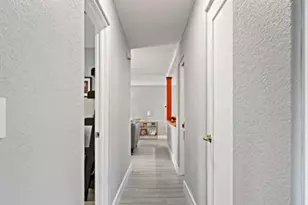 81 NW 37th St, Oakland Park, FL 33309 - Photo 15