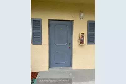 1401  NW 45th St, Unit #4, Deerfield Beach, FL 33064 - Photo 3