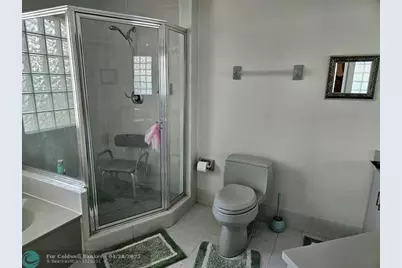 15518 SW 168th Ter, Miami, FL 33187 - Photo 5