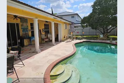 15518 SW 168th Ter, Miami, FL 33187 - Photo 17