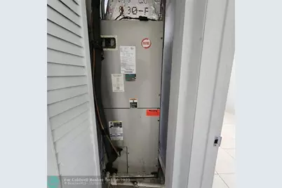 1041 NW 23rd Ter, Fort Lauderdale, FL 33311 - Photo 17