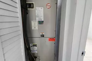 1041 NW 23rd Terrace, Fort Lauderdale, FL 33311 - Photo 17