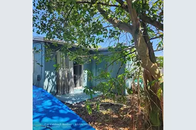 1041 NW 23rd Ter, Fort Lauderdale, FL 33311 - Photo 23
