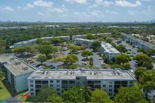 113 Royal Park Unit, Oakland Park, FL 33309 - Photo 3