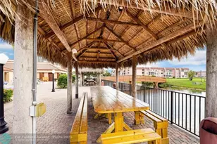 8880 Sunrise Lakes Blvd, Sunrise, FL 33322 - Photo 39