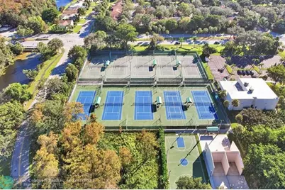 3725  Carambola Cir, Unit #2824, Coconut Creek, FL 33066 - Photo 63