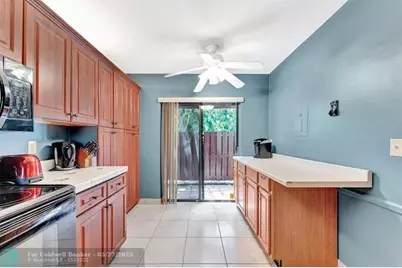 3725  Carambola Cir, Unit #2824, Coconut Creek, FL 33066 - Photo 11