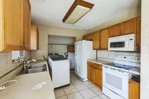 1229 18th Ave N, Lake Worth Beach, FL 33460 - Photo 9