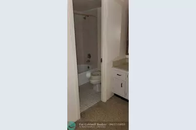 1000  Saint Charles Pl, Unit #215, Pembroke Pines, FL 33026 - Photo 7