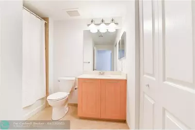 511 SE 5th Ave, Unit #1701, Fort Lauderdale, FL 33301 - Photo 9
