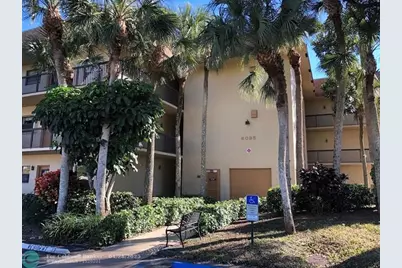 6095 N Sabal Palm Blvd, Unit #212, Tamarac, FL 33319 - Photo 11