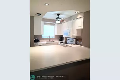 1035  Hillsboro Mile, Unit #25, Hillsboro Beach, FL 33062 - Photo 3