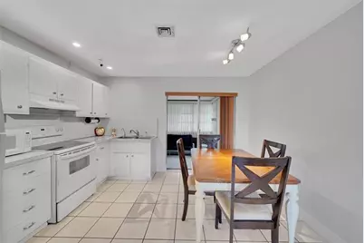 4563 NW 16th Terrace, Tamarac, FL 33309 - Photo 3