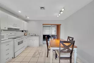 4563 NW 16th Terrace, Tamarac, FL 33309 - Photo 3