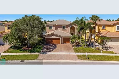 7337  Via Leonardo, Lake Worth, FL 33467 - Photo 1