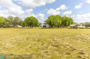 2258 NE 54th Trail, Okeechobee, FL 34972 - Photo 39