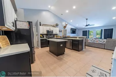 2258 NE 54th Trl, Okeechobee, FL 34972 - Photo 11