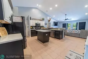 2258 NE 54th Trail, Okeechobee, FL 34972 - Photo 11