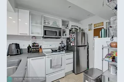 555 NE 15th St, Unit #T4(704), Miami, FL 33132 - Photo 7