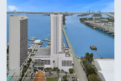 555 NE 15th St, Unit #T4(704), Miami, FL 33132 - Photo 31