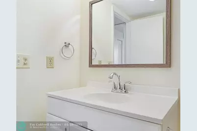 111 SE 3 Ave, Unit #306, Dania Beach, FL 33004 - Photo 25