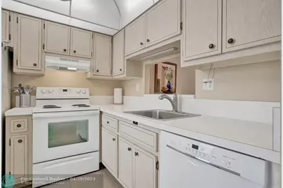 4431 NW 16th St, Unit #209, Lauderhill, FL 33313 - Photo 11