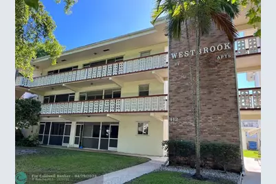 412 S Luna Ct, Unit #2, Hollywood, FL 33021 - Photo 1