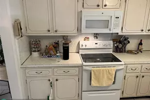 412 S Luna Ct, Hollywood, FL 33021 - Photo 17